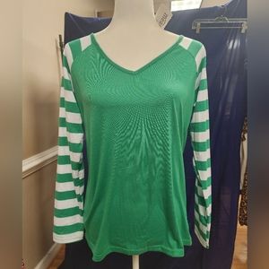 Medium Measeor Long Sleeve Green Shirt NWT 0257